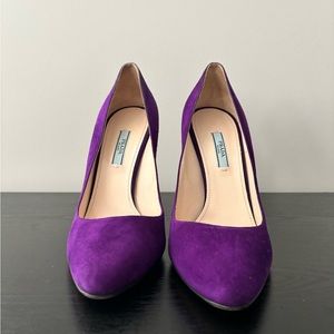 Authentic Prada Pumps!